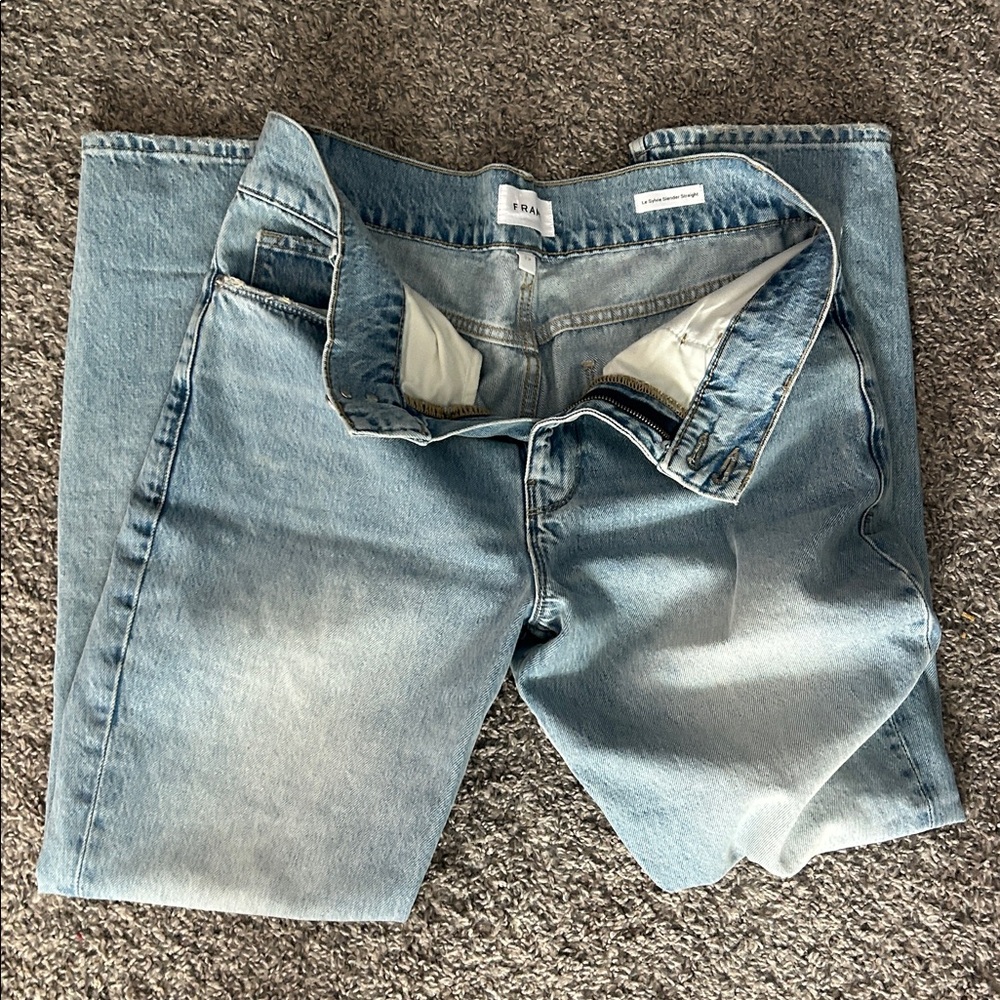 NWOT frame jeans le sylvive slender straight